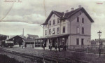 Vpravn budova na dobov pohlednici
