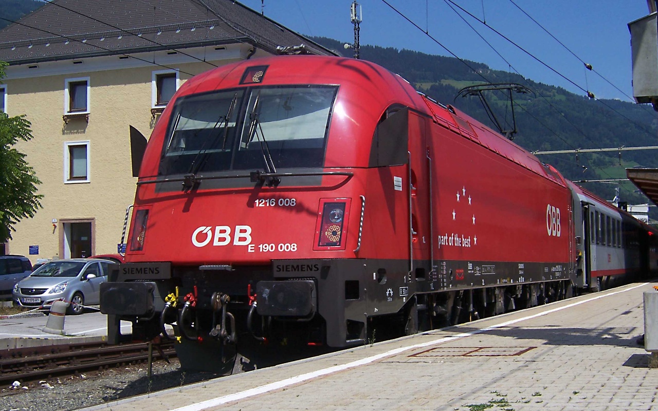 1216 v ele REX do Innsbrucku v Lienzu