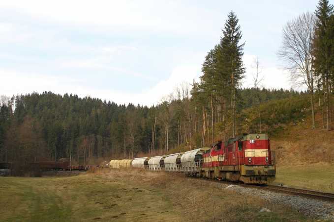 Mn 83031 v seku Tchonn - Jablonn nad Orlic,ppen 742.091, vlakov 730.003