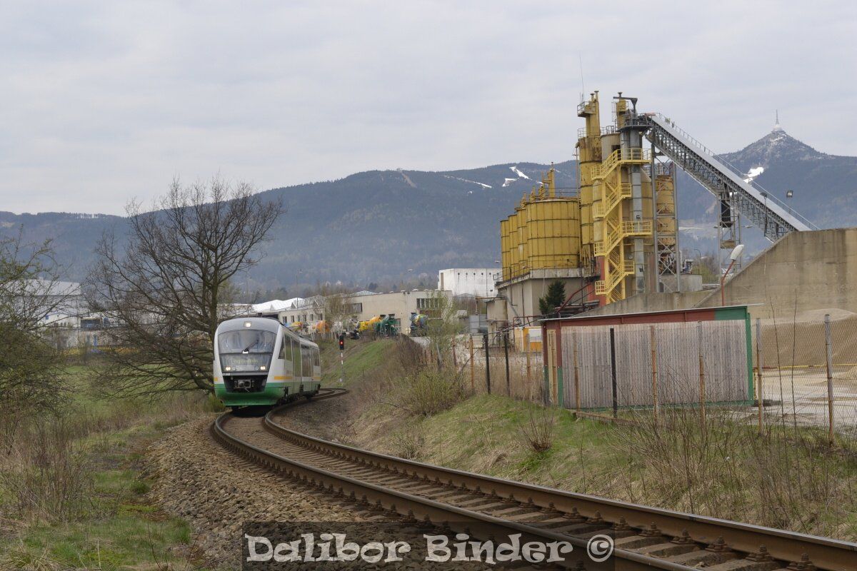 Desiro VT01B Vogtlandbahn 17.4.2011 - Liberec-Horn Rodol