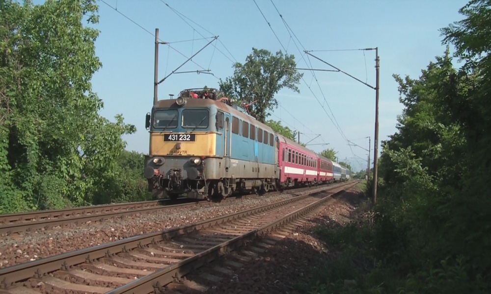 MV 431.232 - Mimoriadne odklonen vlak ICN 346 DACIA v Bratislave, 9.6.2013