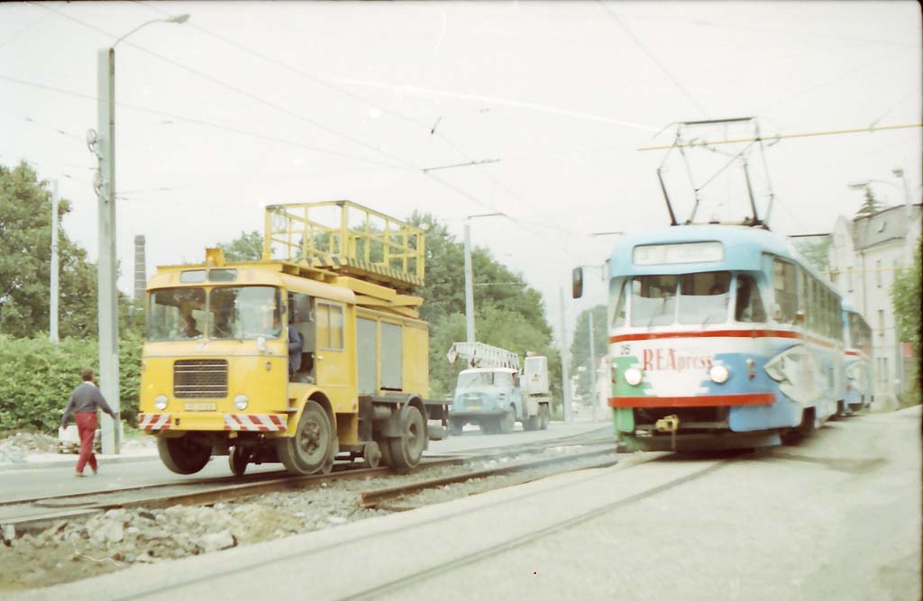 26.08.1998 - Liberec Pekrny Tram. T2R ev.. 26 + 27