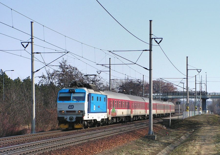 150-226  Ex 220 Detvan , Pardubice-Pardubiky  9.3.2011