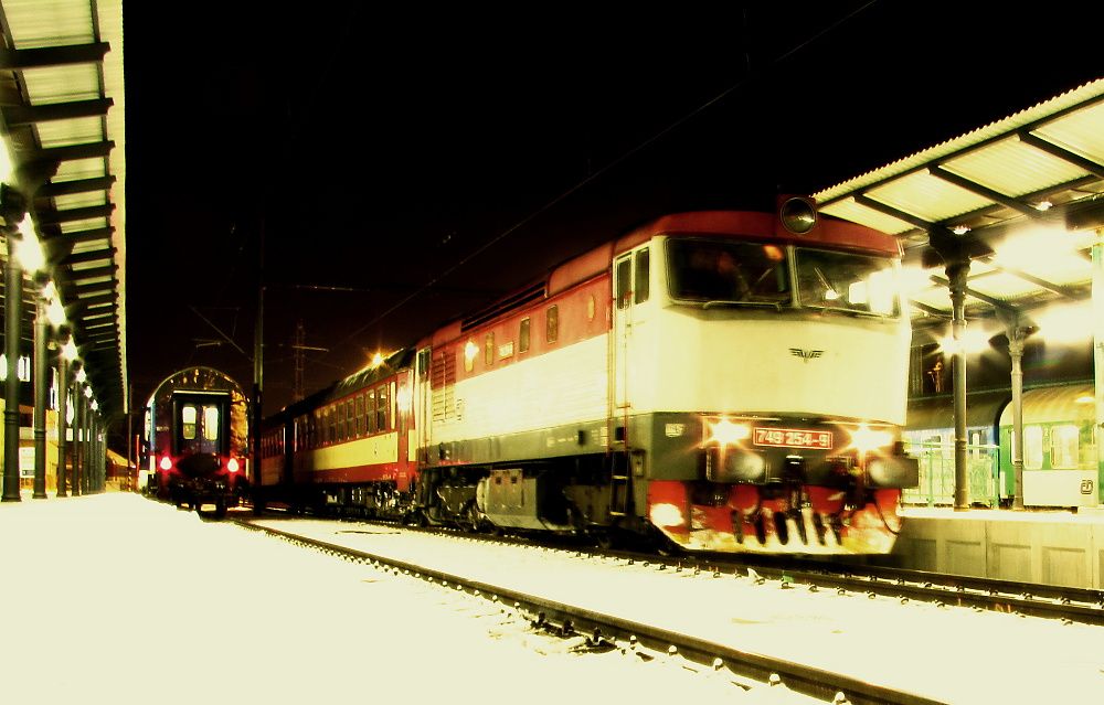 749.254 - R1252 - esk Budjovice - 11. 12. 2012