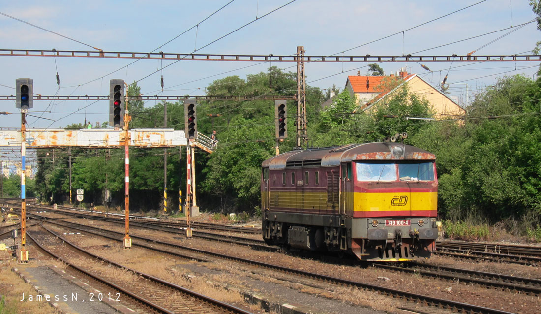 D749.100, Praha-Hostiva
