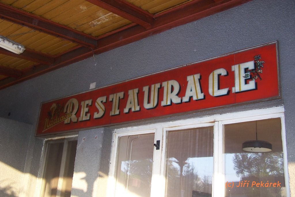Kde jsme se mohli v minulosti v tomto ndranm restaurantu oberstvit?