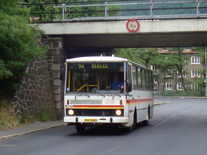 Nejstar autobus MHD ev.. 299 na trnctce 24.7.2008