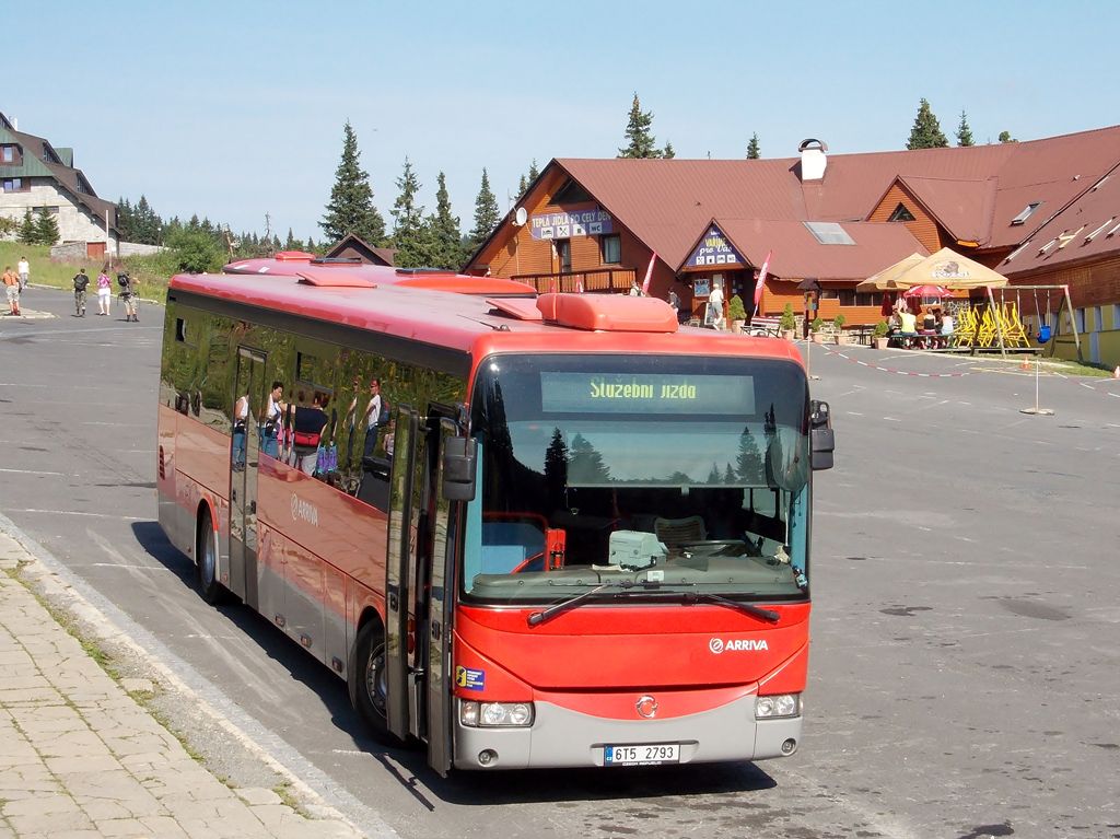 Irisbus Crossway po pjezdu z Ostravy na konenou na Ovrnu
