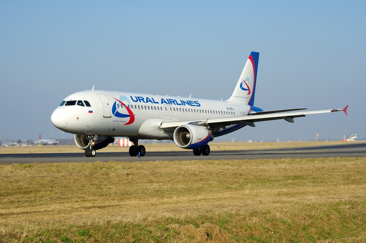 Airbus 320 - Ural Airlines
