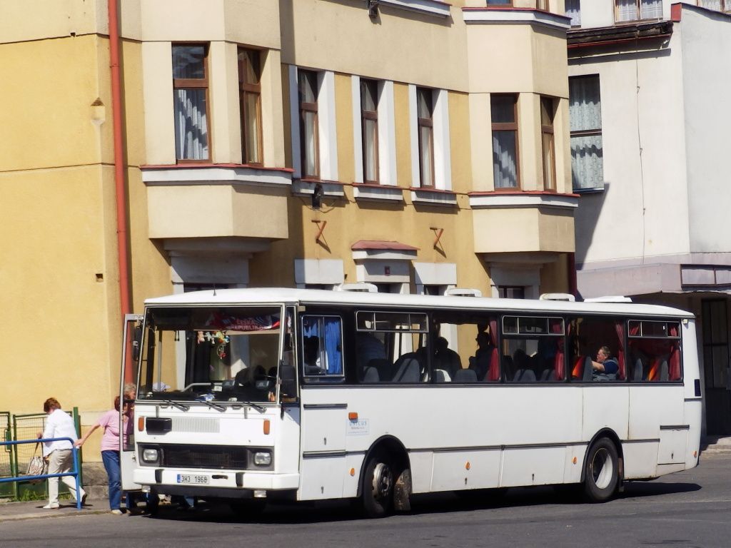 Autobus spolenosti Unicus bohemia s. r. o. na nvtv u ns v eleznm Brod :-)