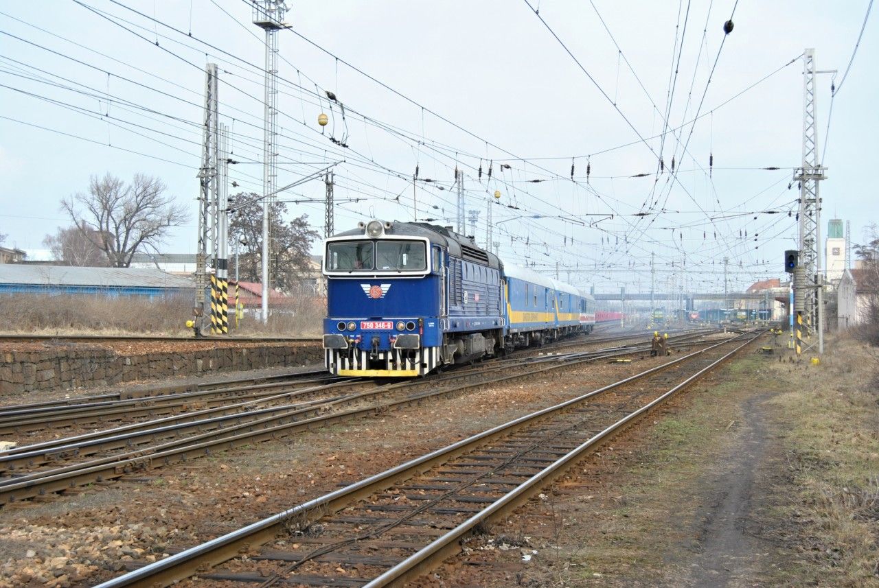 750.346 s mccm vlakem v Hradci Krlov, 15.3.2012