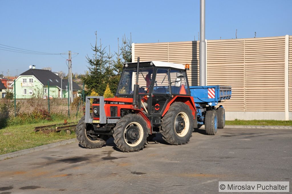 Traktor Zetor 6245 od MDPO.