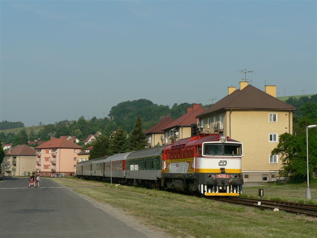754 012-3, R 928, Luhaovice, 4.6.2008