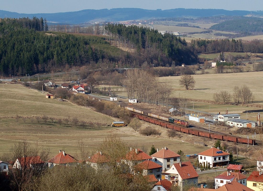 Pohled na zaplnnou stanici Bohuslavice nad Vl. 28.3.2012