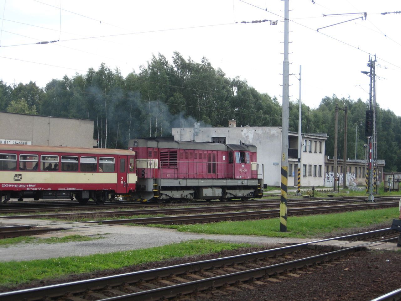 742.043 D v ele Os 14911 vyjd dne 14.7.2009 ze stanice r nad Szavou 2.