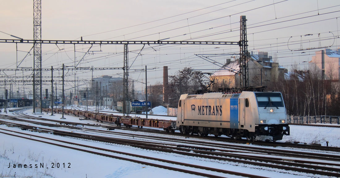 MTR E186.187 s Nex z Duisburgu se rozjd z Libn, 12.12.12