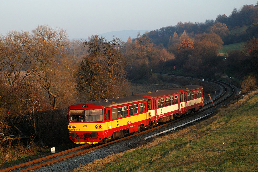 810.271 - Zdveice (Os 14225, Otrokovice - Vizovice); 14.11.2012