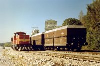 25. 9. 1997 posunuje pmo u nkladit Lom Moina lokomotiva z vlekov flotily - stroj 726.505.