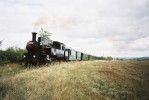 423.094 v ele zvl. vlaku z Lun do Kralovic jede mezi Lubnou a Pinou 30.8.2003