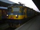 Lokomotiva 46.211-9 BD (velmi siln stroj !!!) rno v Sofii, po pjezdu nonho rychlku z Burgasu