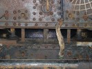 Detail spojen lokomotivy s tendrem, tak viditeln spojka parnho topen
