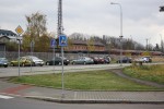 Parkovit pro automobily na komunikaci mezi eleznin stanic a autobusovm ndram