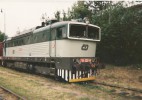 750 257-8 V depu Opava-vchod 28.6.99 v novm kabtku...