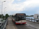 ...a zde ho mme, autobus MHD jede po pontonovm most