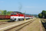 754 082 s R 931 "Ipe" odchdza z Moldavy nad Bodvou, 17.8.09