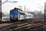 362 055-6 upaluje ku Praze s rychlkem 638