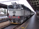 754.075 na postrku Os vlaku do Zastvky, Brno hl. n. 6. 11. 2009