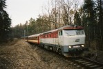 751.032 v Sp 1896 z Prahy Mas.n. do Rakovnka, na vjezdu do Lun, 16.3.2003