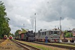 U46.101 s Os 280, vedle jedin provozn M27.002, J.Hradec, 15.7.2015