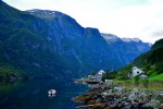 Vesnice Bakka u fjordu Nærøy