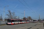 Odstavn plocha vozovny Slatina. Vozy 14 Tr zleva 3256, 3240, 3280 a 3218