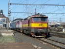 749 100 a 749 256 na ele R 1252 - Praha Hl.N. - 10.4.2011.