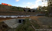 Historick viadukt se pomalu ztrc