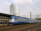 380 005 v pozad s budovou RCO v Olomouci