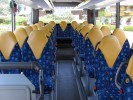 Interir Setry. Rozte sedadel velmi dobr, na rozdl od mnoha dalch rakouskch link. autobus