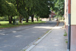 Ulice eskoslovensk armdy. Pohled od kulturnho domu k zastvce MHD Michlkovice
