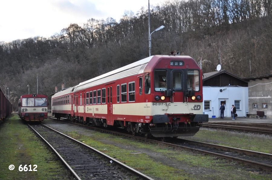 843.017 + 054.347 a vedle stojc 810.113, depo Mlad Boleslav, 10.1.2014