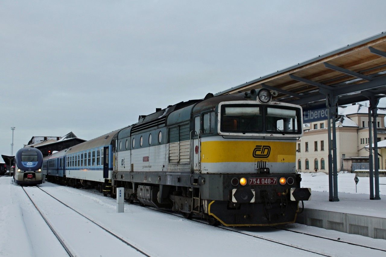 754.048 vykv na odjezd ze stanice Liberec jako vlak R1162