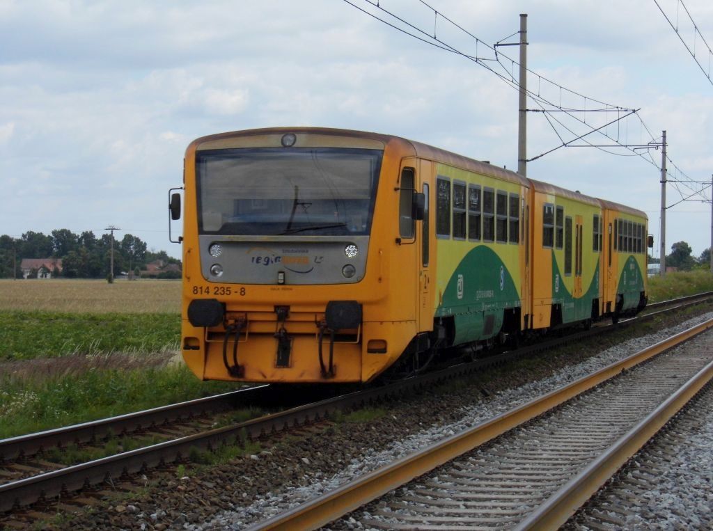 814 235 Kostomlaty nad Labem (23. 6. 2018)