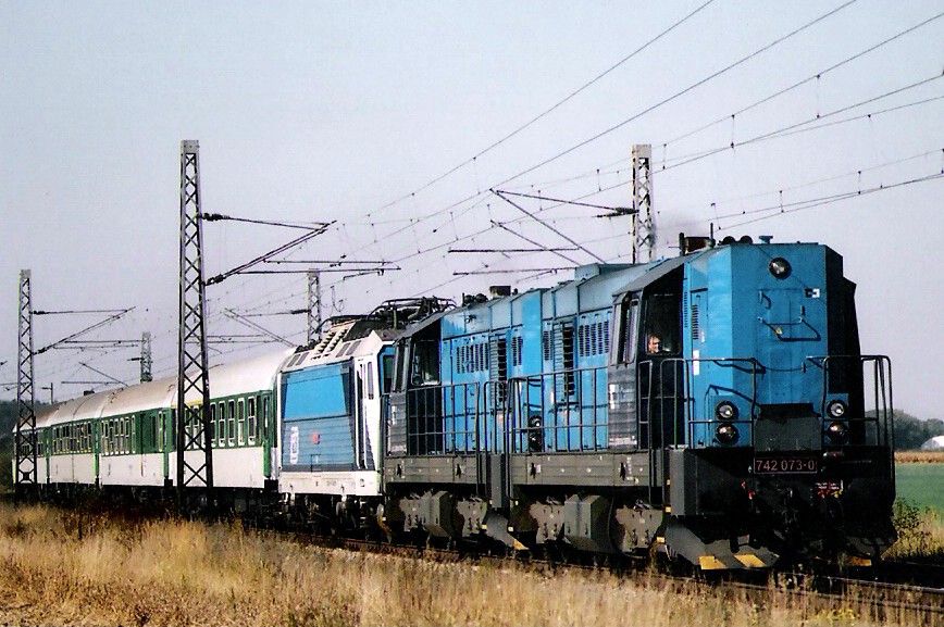 742 073+215 - 26.9.2009 Pvory