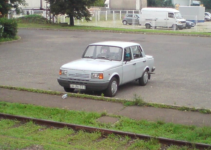 Jeden Wartburg z Maarska.