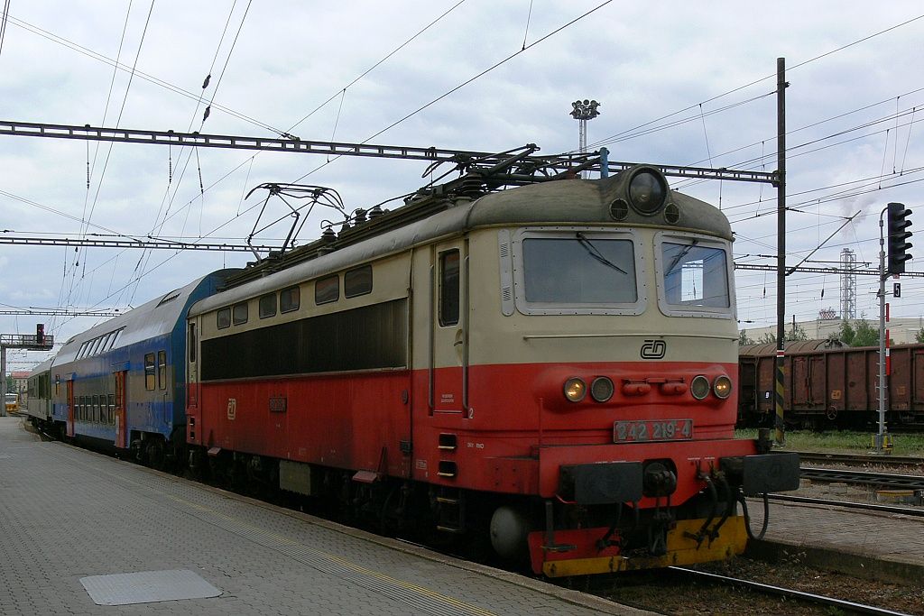 242 219-4 Jihlava hl