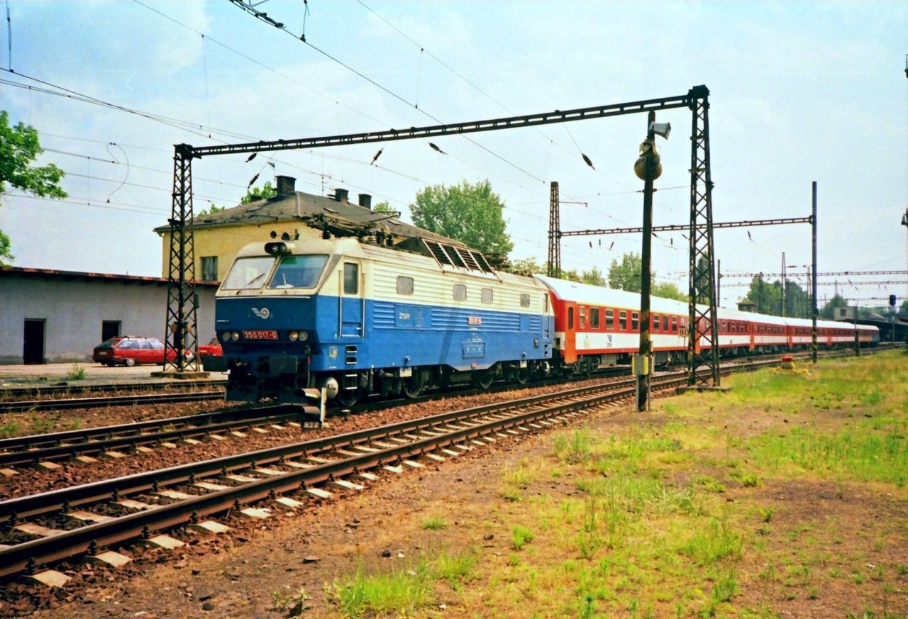 350.017 Koln 6.6.2017, R 274 Slovensk Strela (Bratislava - Praha) 