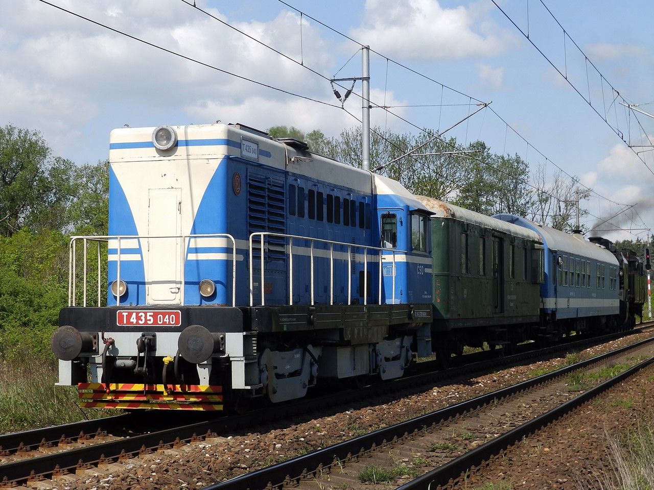 T435 040 + 464 008, Nymburk-Velk Zbo, 4.5.2014