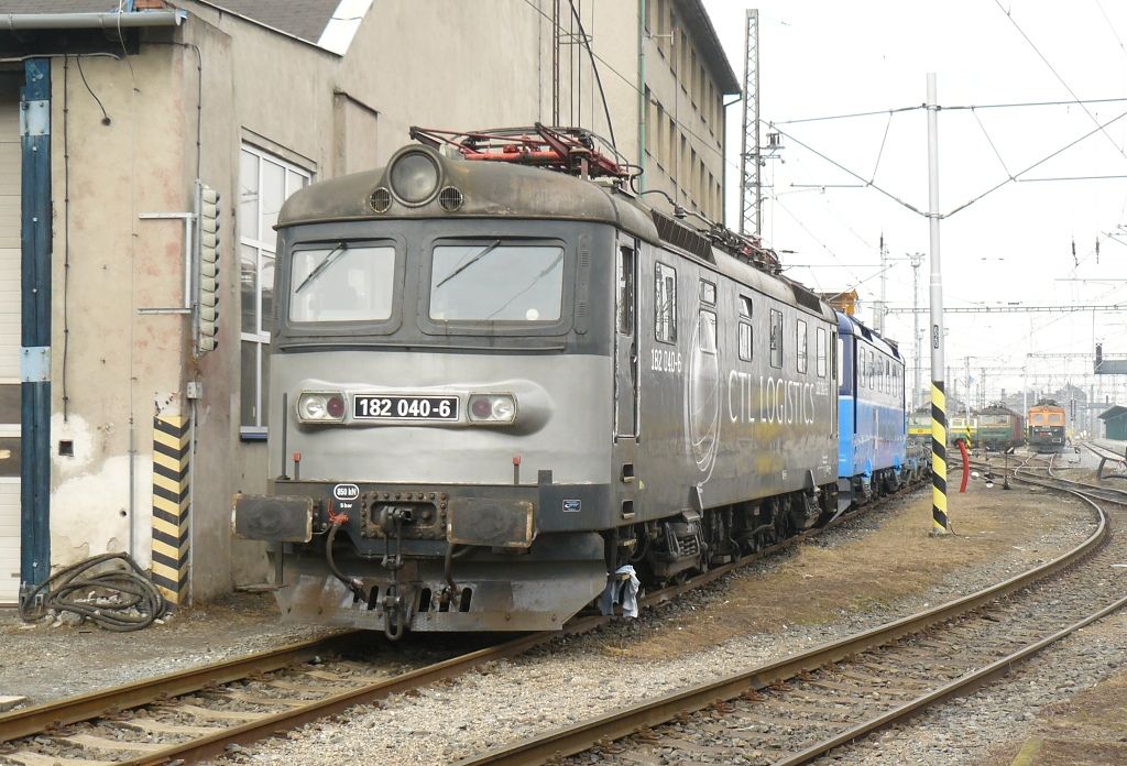 182 040-6+182 164 Perov(2.3.2012,foto-Ale Krka)