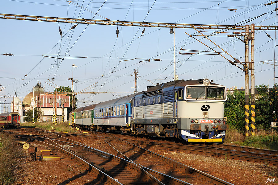 754 060 Plzen 31.8.2011.jpg